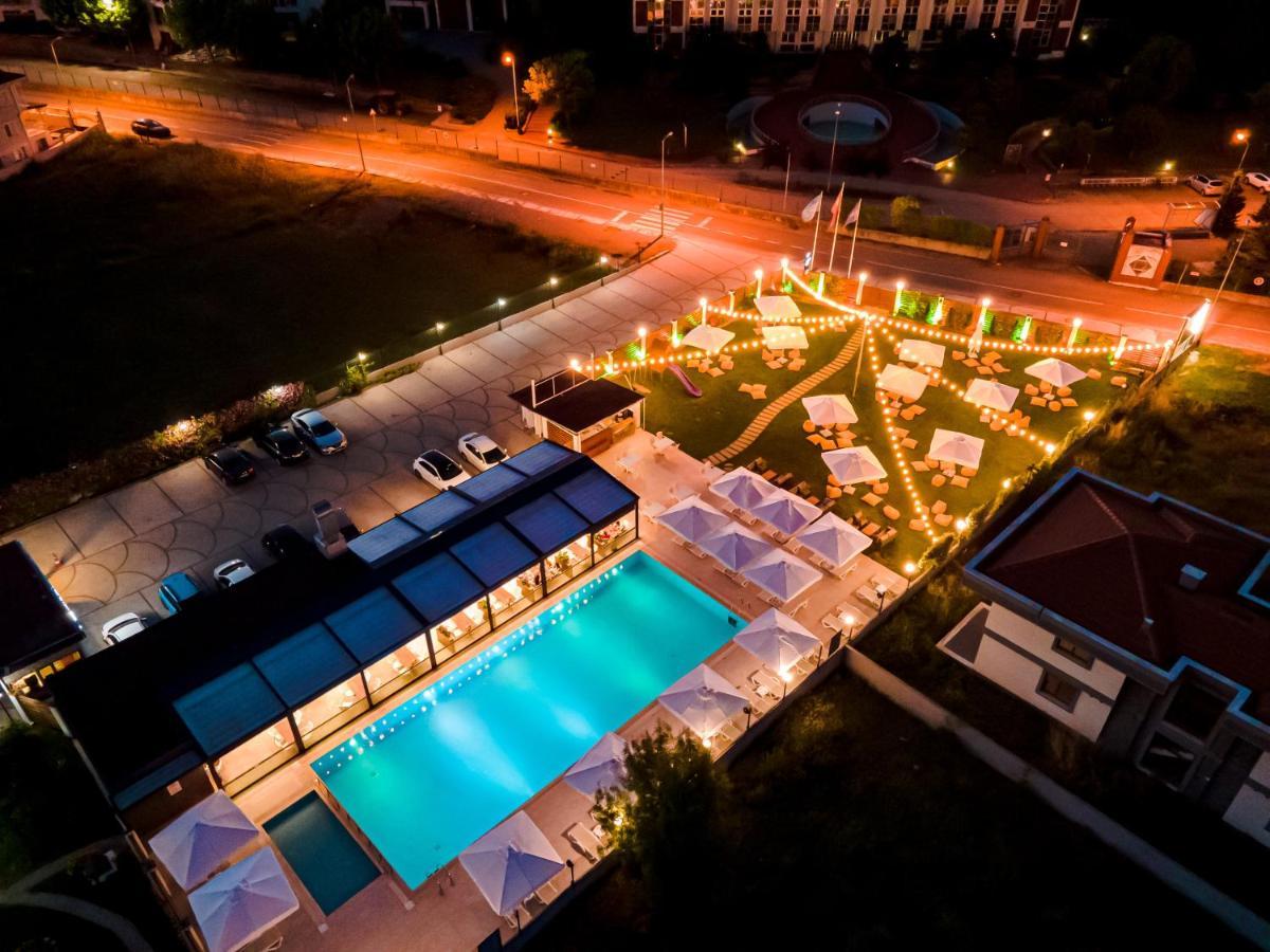 Ucar Royal Hotel Ve Konferans Salonu Ağva Eksteriør billede
