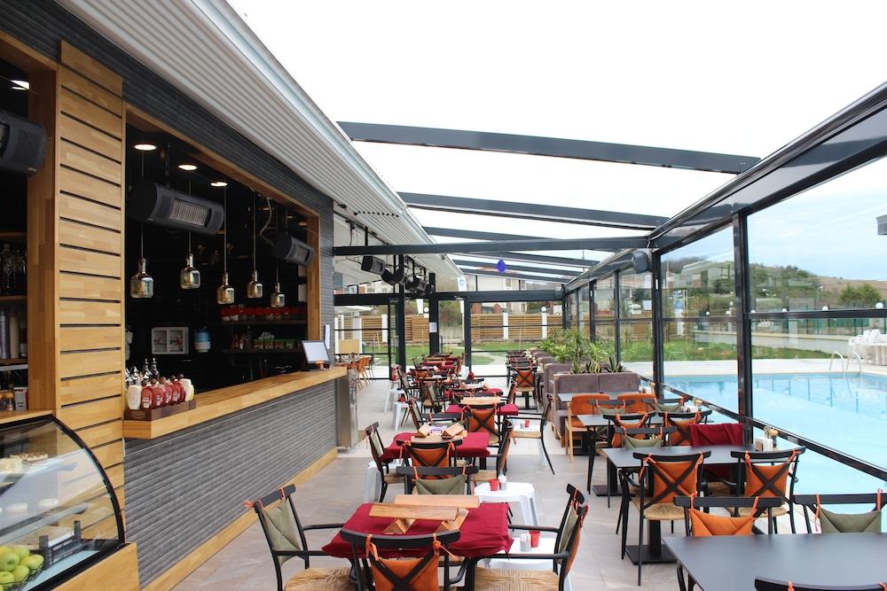 Ucar Royal Hotel Ve Konferans Salonu Ağva Eksteriør billede