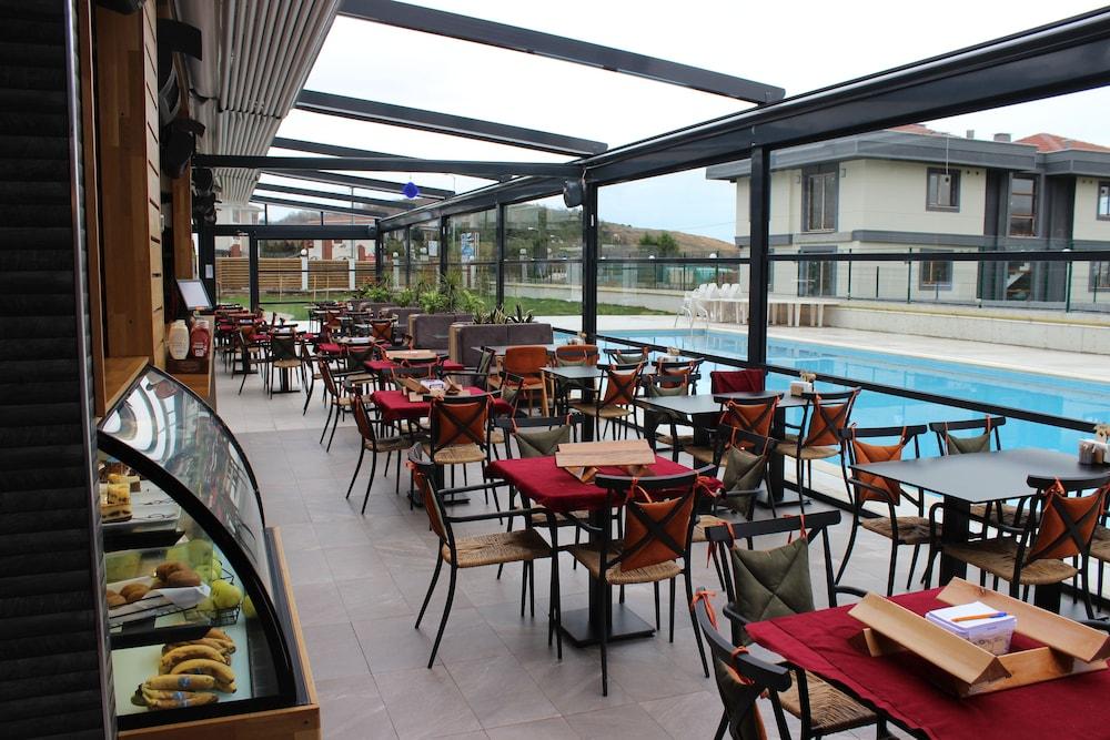 Ucar Royal Hotel Ve Konferans Salonu Ağva Eksteriør billede